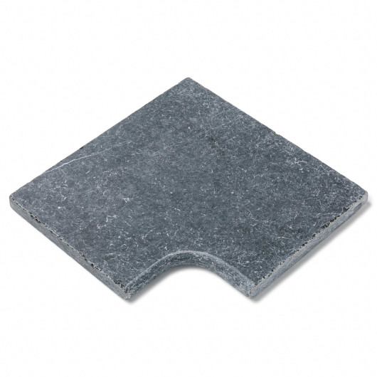 Margelle angle rentrant Pierre Bleue du Vietnam 42,5x42,5x3 cm Bord 1/2 Rond