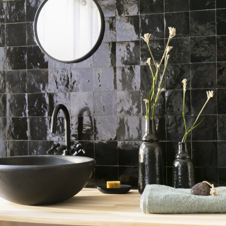 Zellige Noir Intense 10x10 cm – Salle de bains