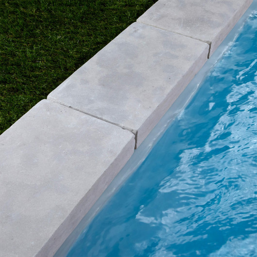 Margelle de piscine en Atlas