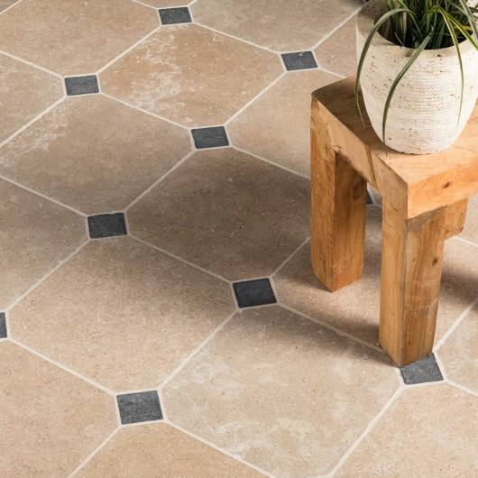 Dallage à cabochons pierre naturelle Egypte Beige Tradition 33x33x2 cm Vieilli