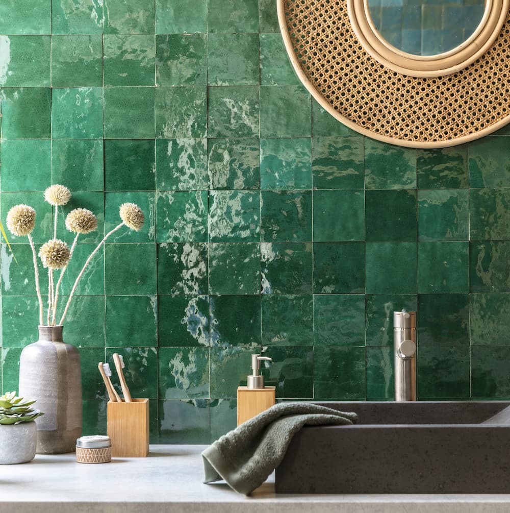 Salle de bains en zellige vert menthe